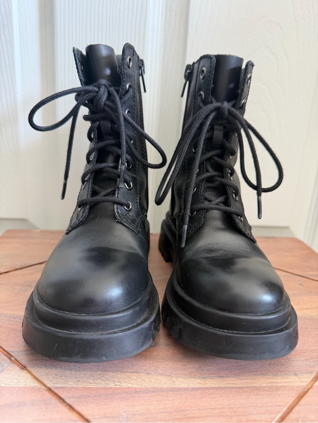 Zara Girls Black Leather Lace-Up Side Zipper Boots. Zara Size 29